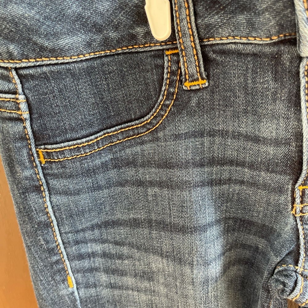 American Eagle Skinny Jeans - Picture 3 of 6